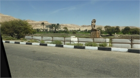 P1010704